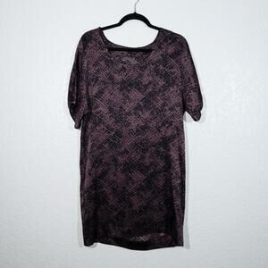 Ann Taylor Purple Snakeskin Crinkle 100% Silk Shift Dress Size Small‎